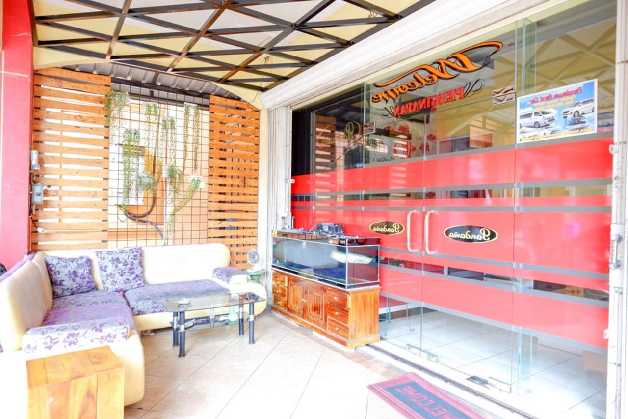 Pandawa Guest House At Ngaliyan Square Mitra Reddoorz Semarang Exterior foto